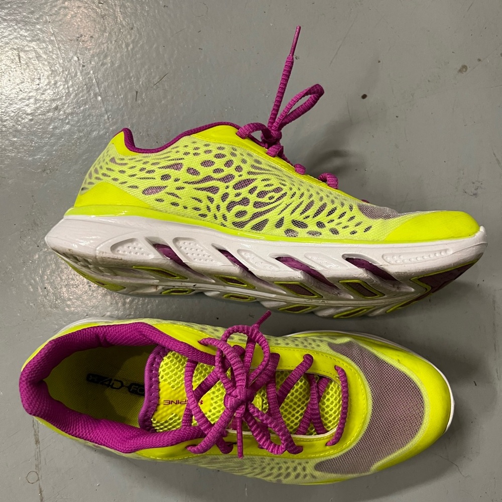 Women’s Under Armour Spine Running Shoes